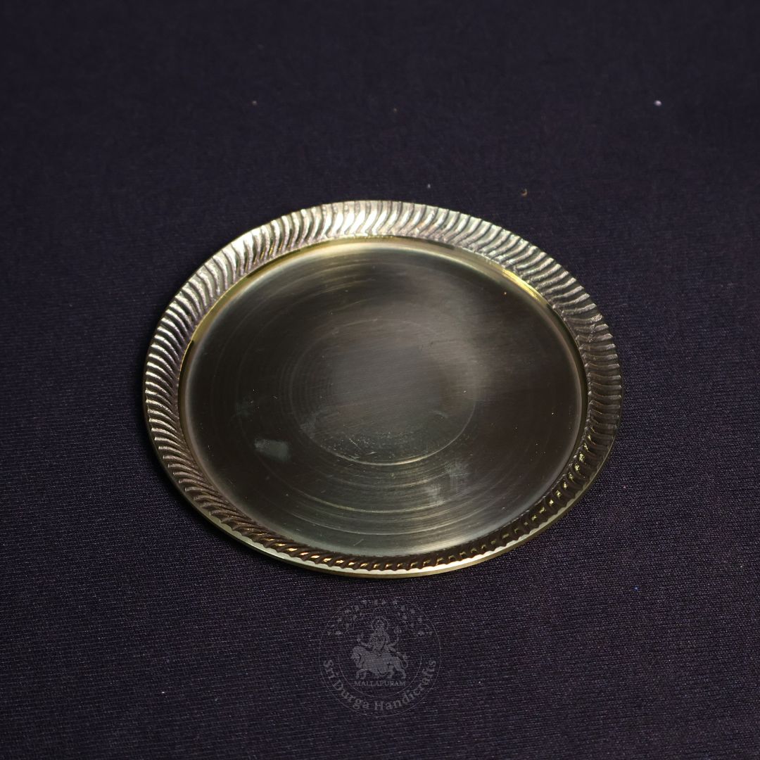 Brass Pintray Plain – Size No:4