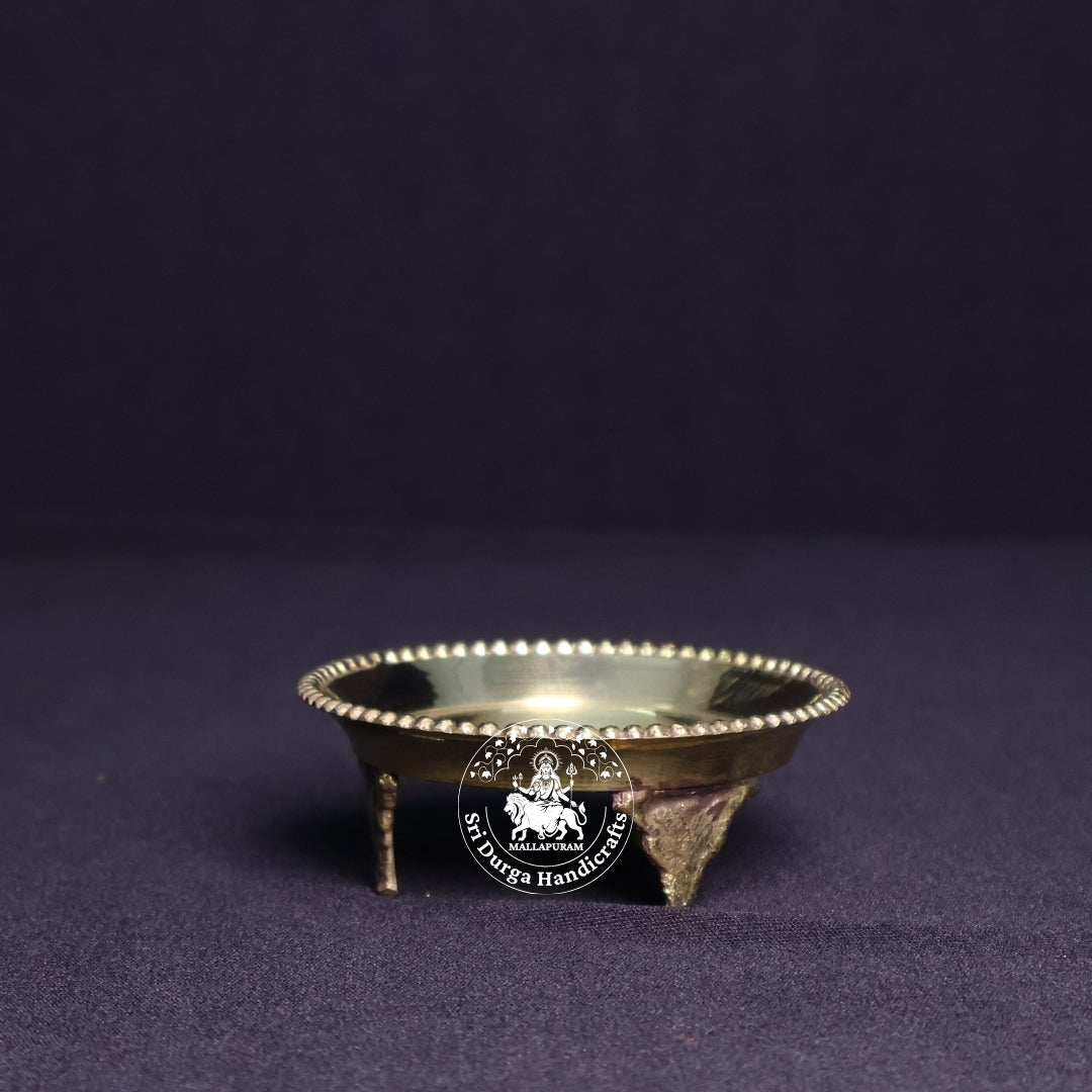 Brass Plate Dana with Base – Size No:1