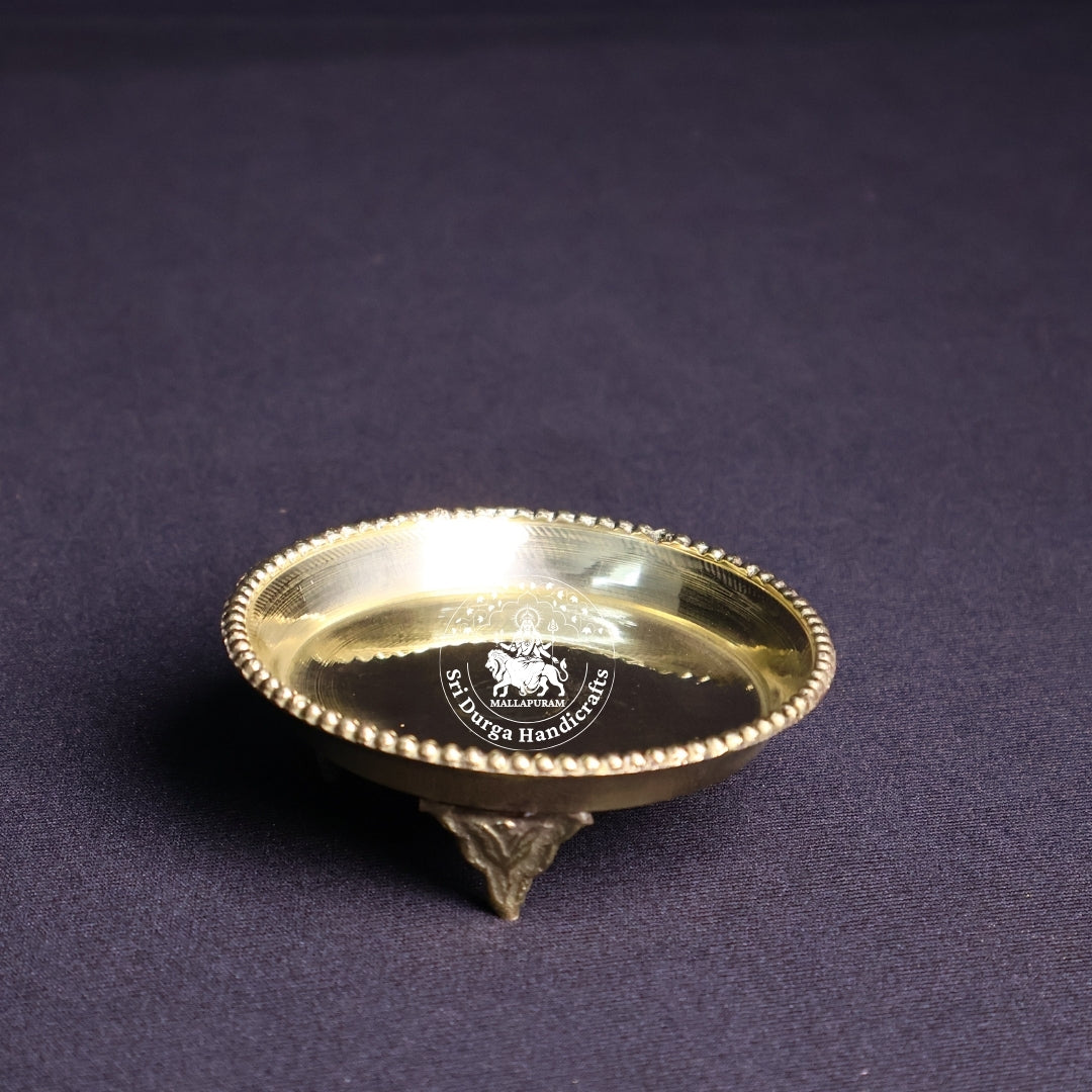 Brass Plate Dana with Base – Size No:2