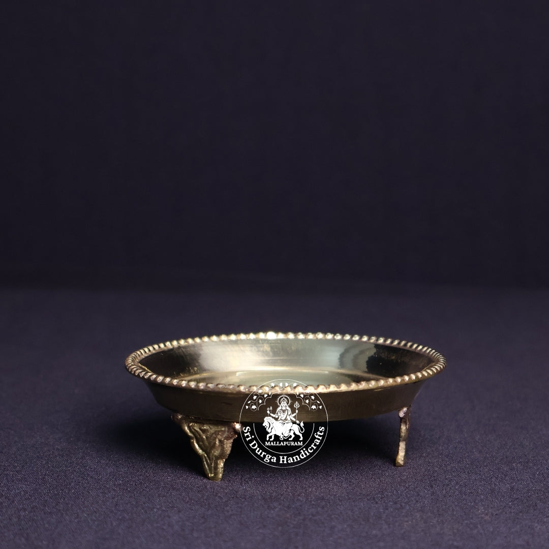 Brass Plate Dana with Base – Size No:3