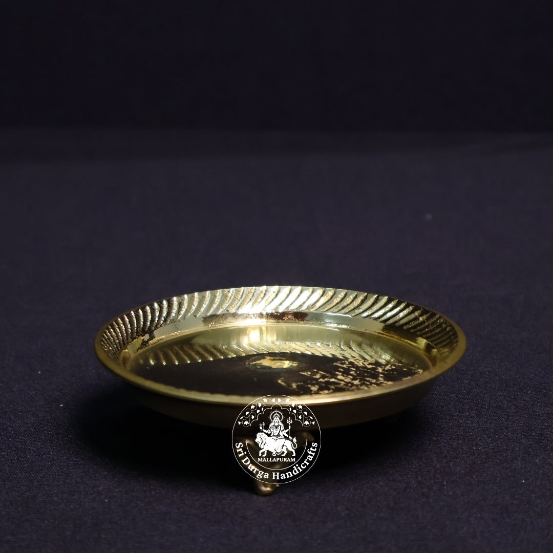 Brass Pintray Plain with Base – Size No:1