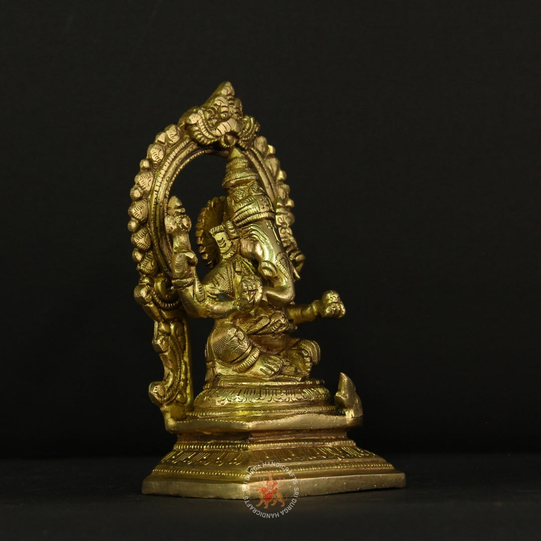7" inch Ganesh with Divine Thiruvatchi