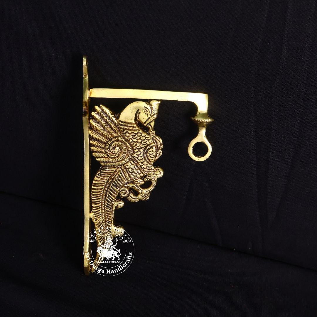 Brass Parrot Wall Bracket – 8 Inch