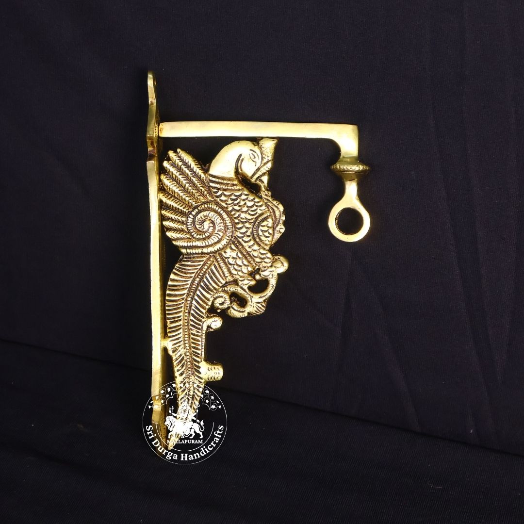 Brass Parrot Wall Bracket – 8 Inch