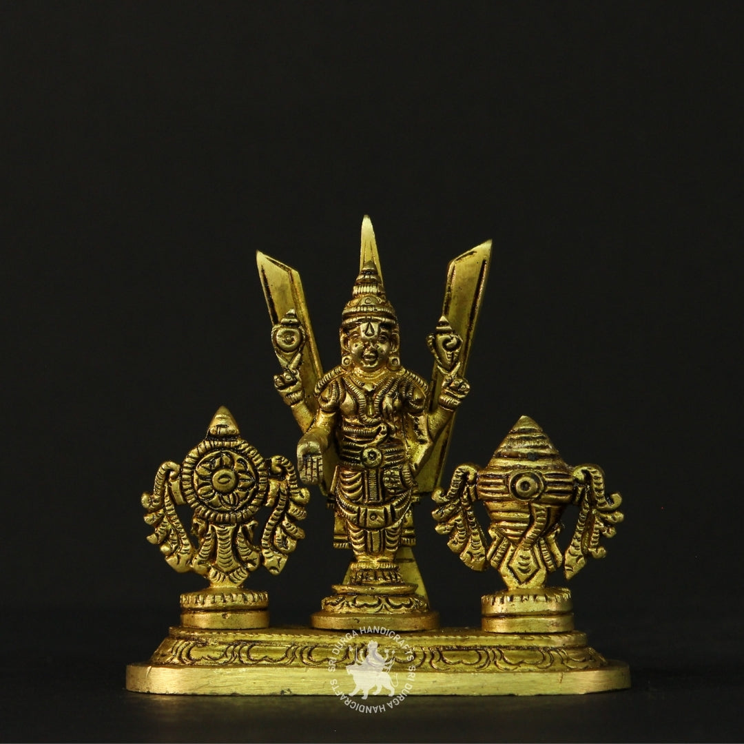 4" inch Perumal with Sangu & Chakaram