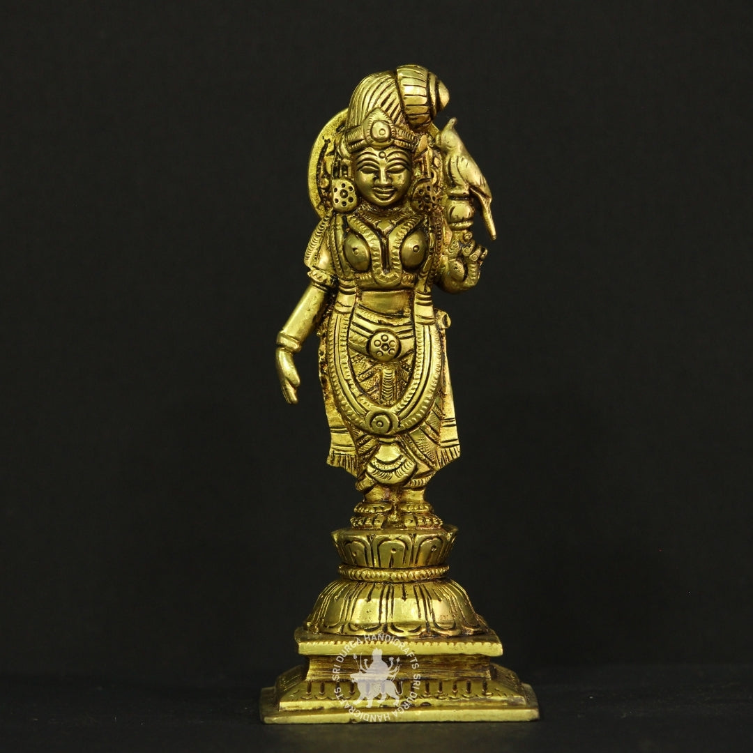 7" inch Aandal in Graceful Stance