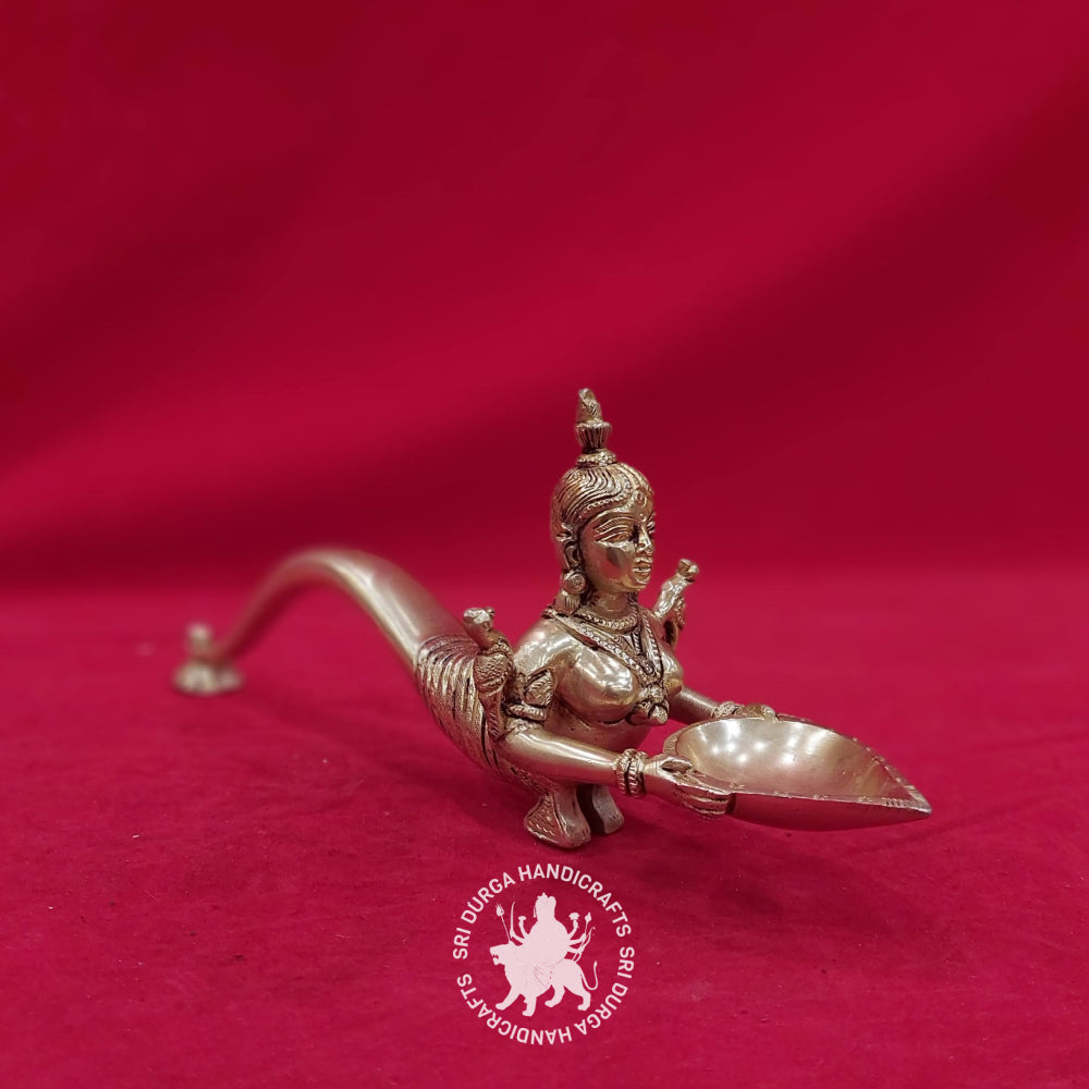 4" inch Brass Paavai Villaku with Handle