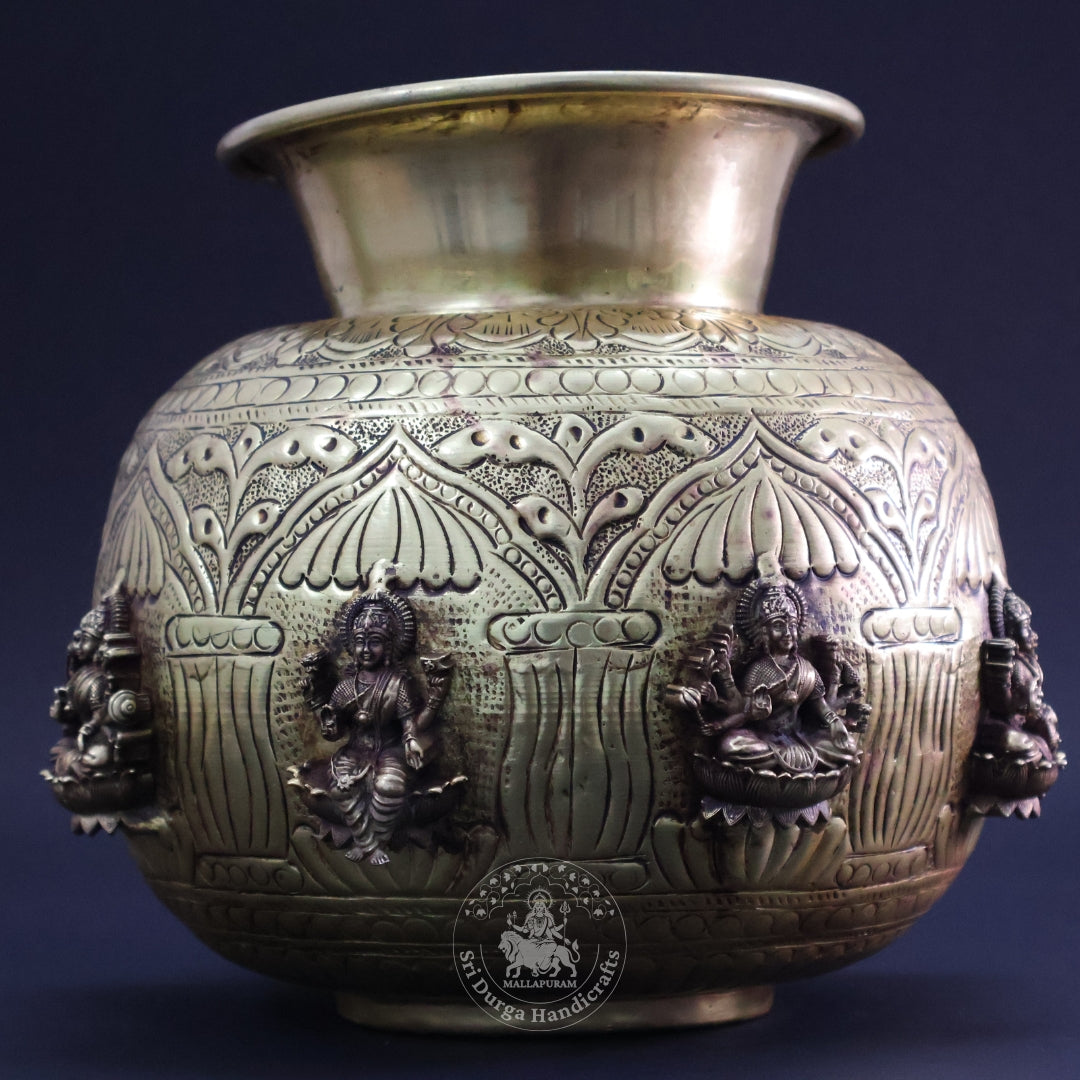 8" Inch Brass Astalakshmi Chombu