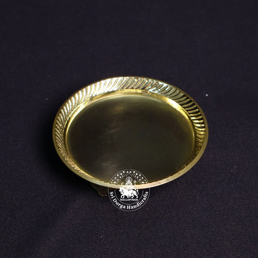 Brass Pintray Plain with Base – Size No:3