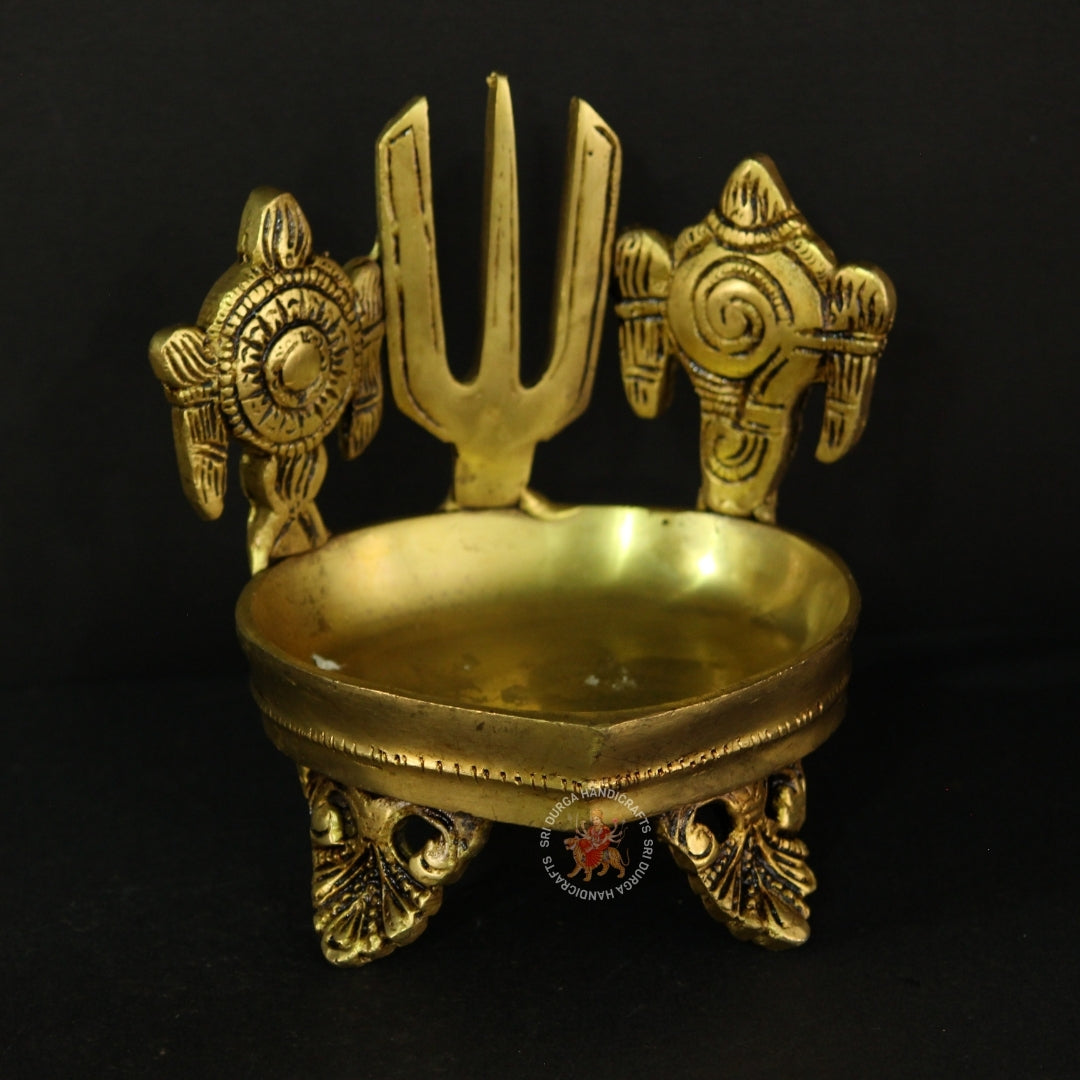 Sangu Chakaram Namam Vilakku