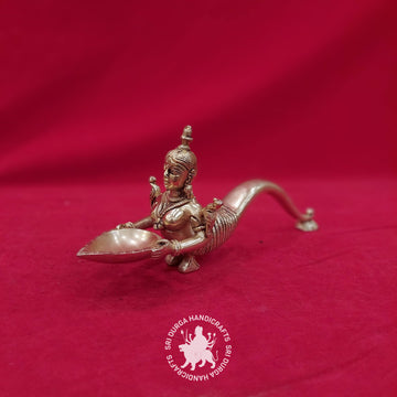 4inch Brass Paavai Villaku with Handle